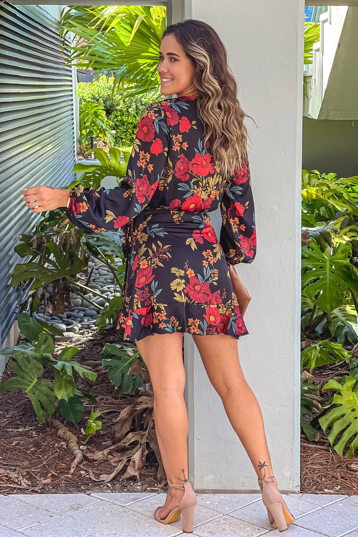 Black And Red Floral Wrap Short Dress