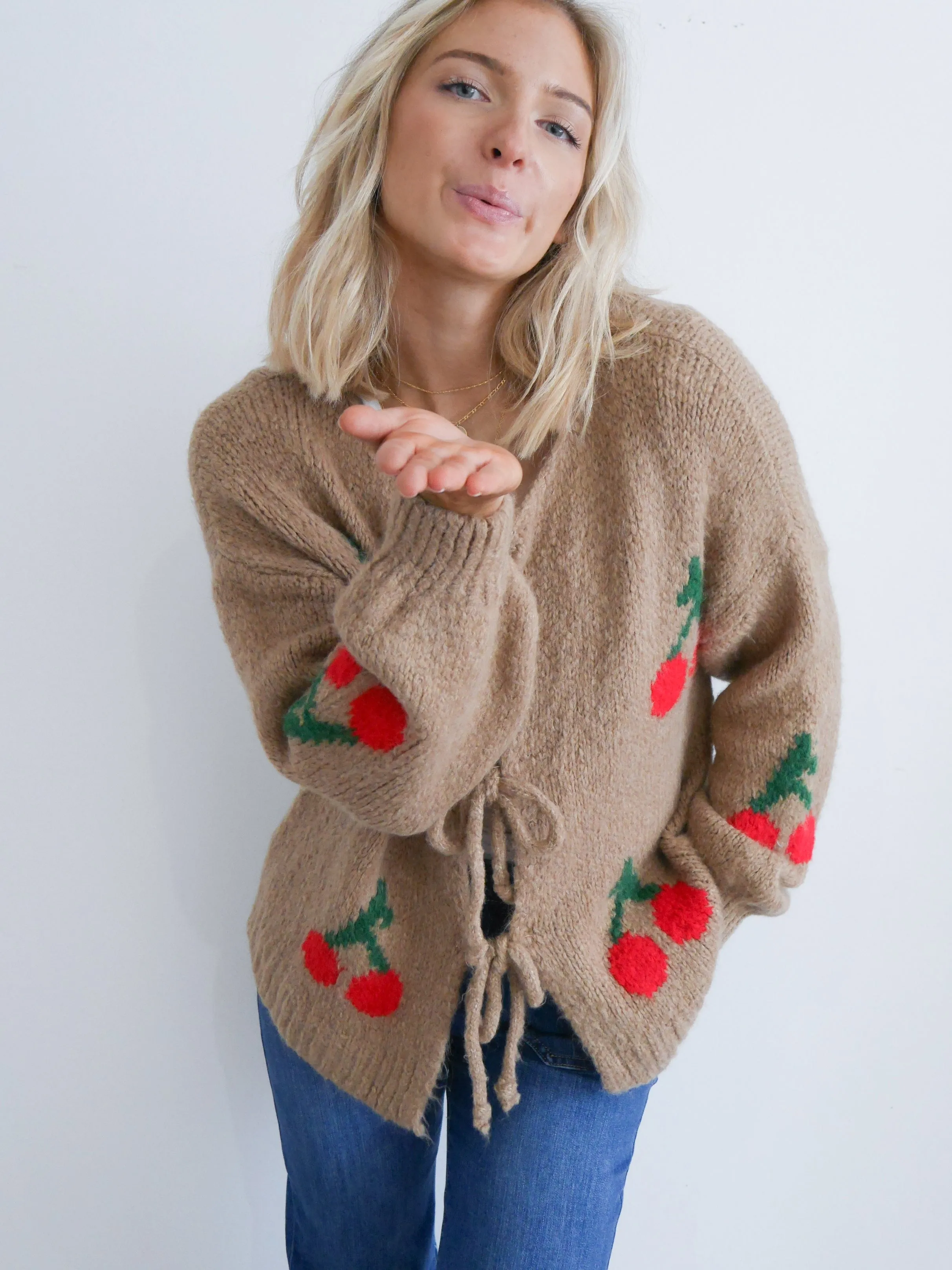 Cherry Cardigan Camel