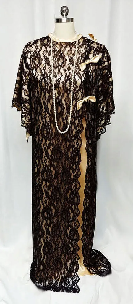 *GLAMOROUS VINTAGE ROVEL OF CALIFORNIA BLACK LACE & CHAMPAGNE SATIN DRESSING GOWN / LOUNGEWEAR / CAFTAN