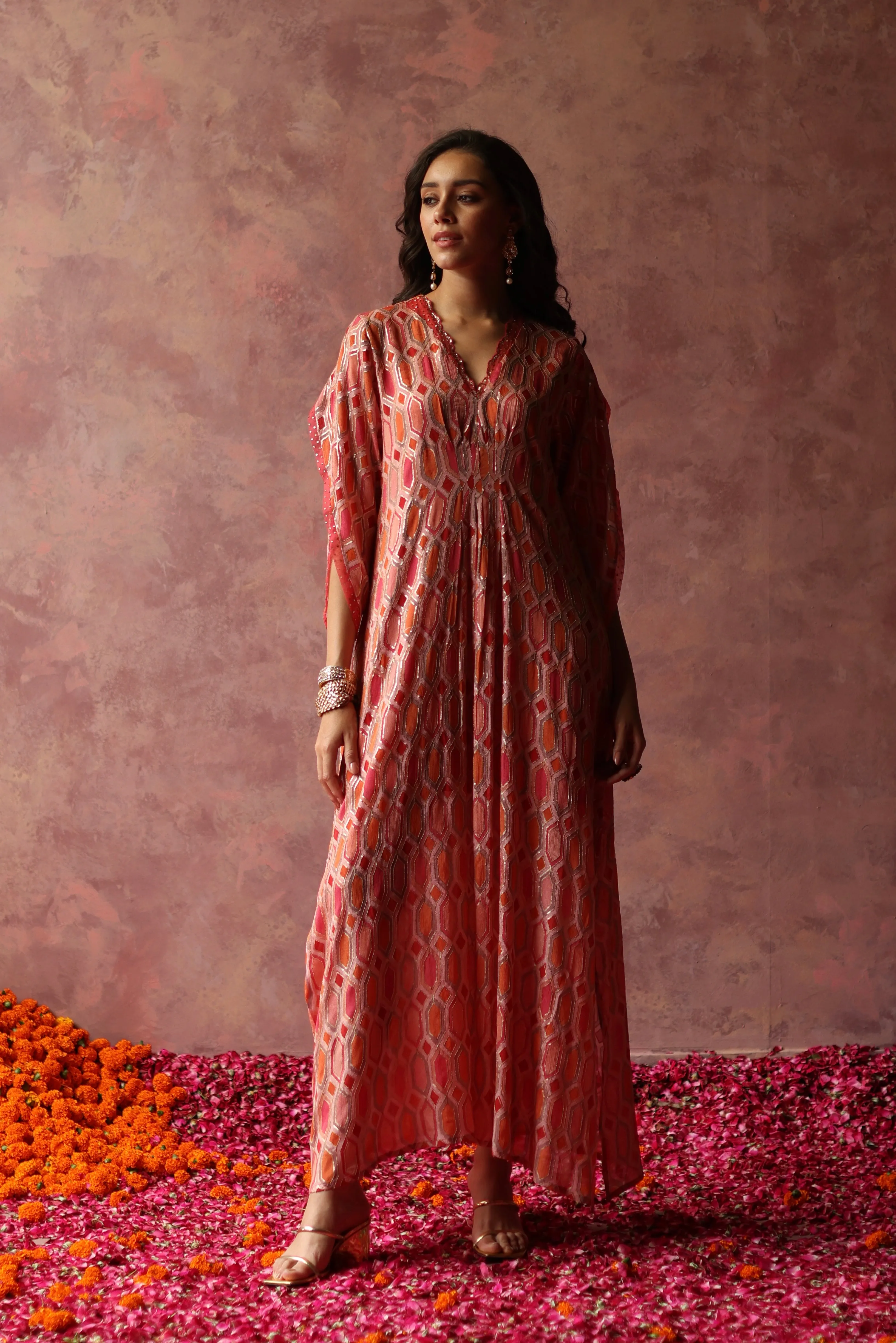 INAYA KAFTAN