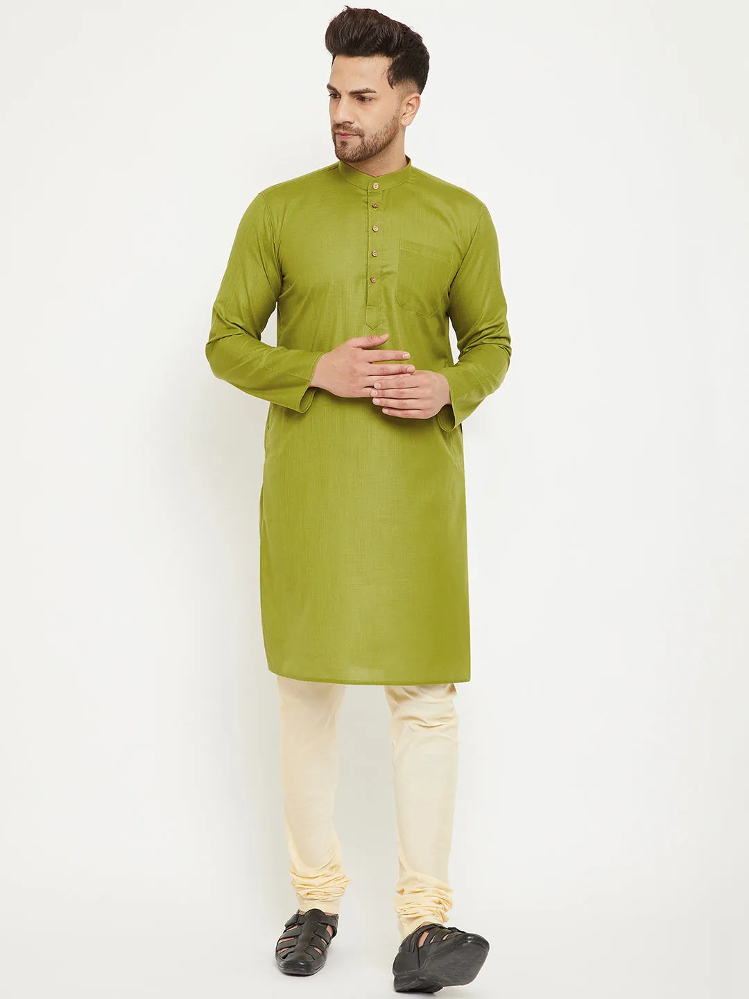 Jashvi Men's Mehendi Green And Cream Cotton Blend Kurta Pyjama Set