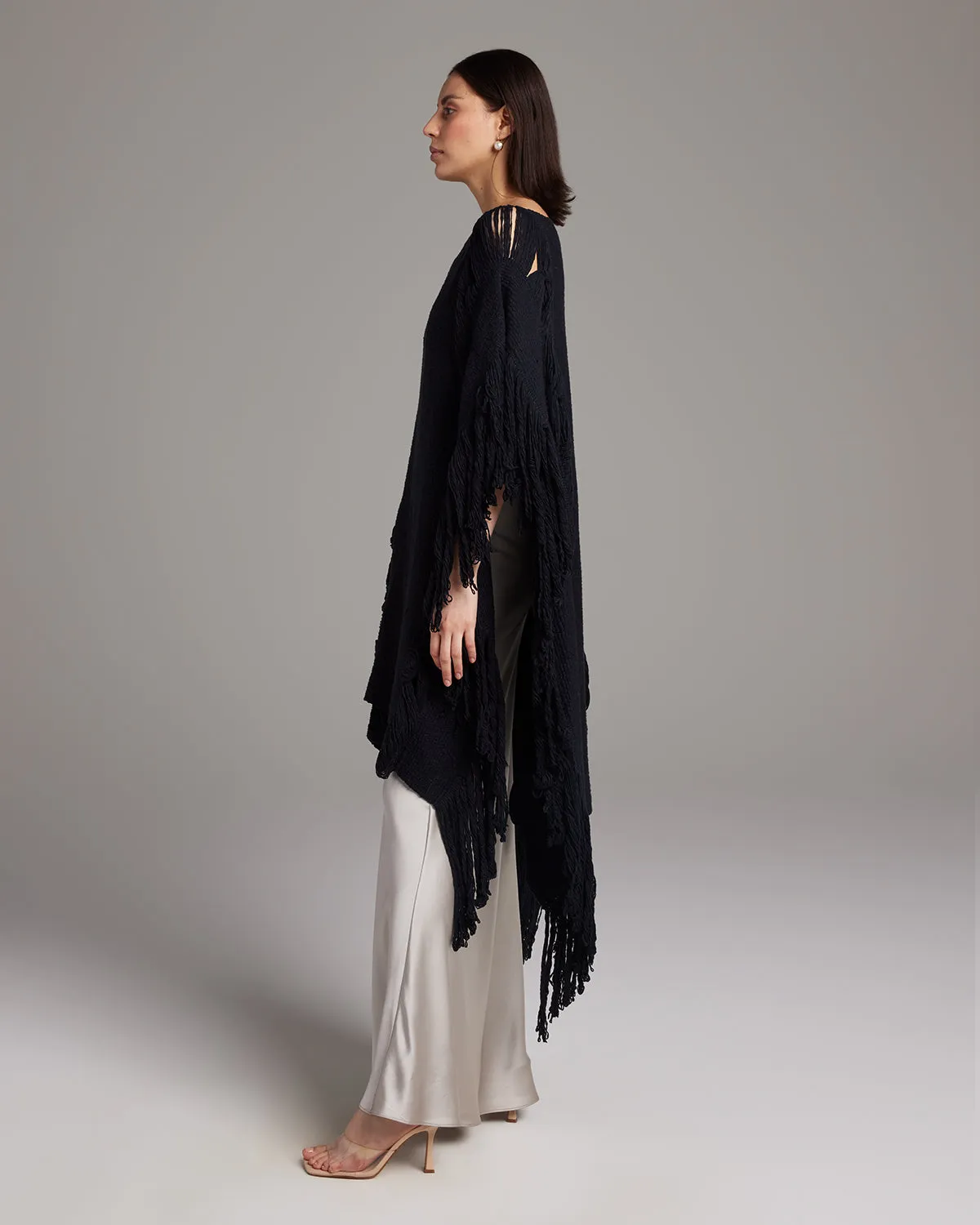 Lace Fringe Manta