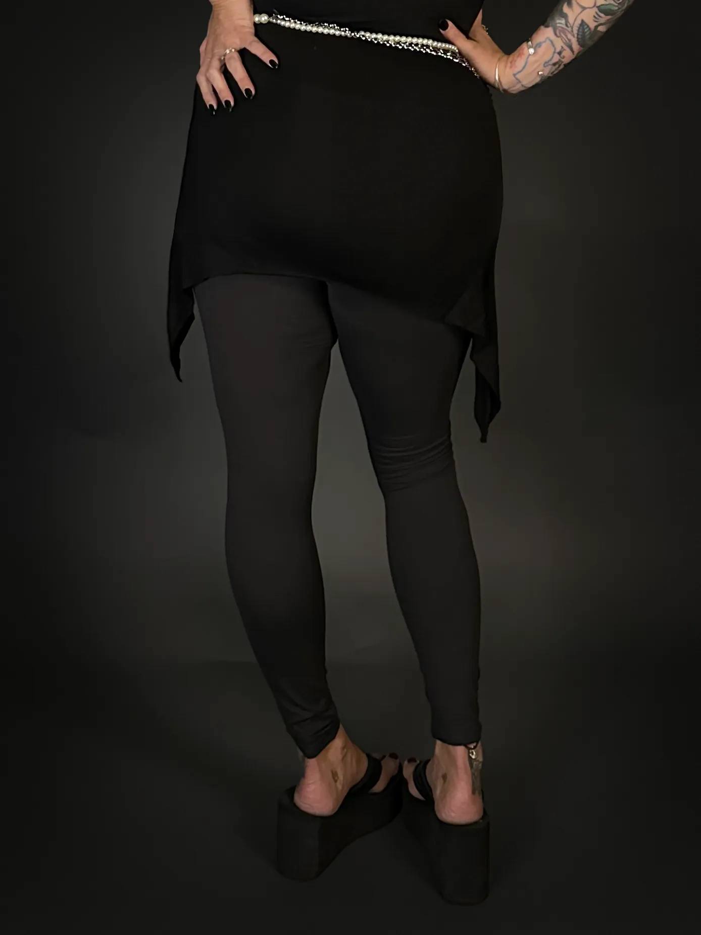 Outfit Set - Goth Pointy Bottom Stretch Camisole Dress & Charcoal Ripped Leggings